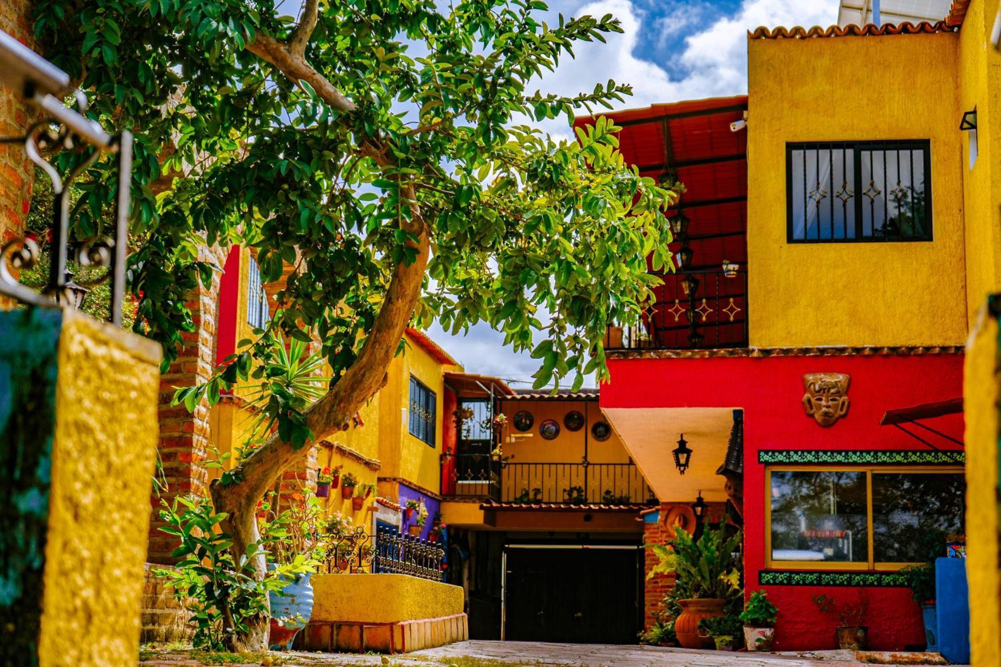 Posada Las Margaritas Tlaquepaque المظهر الخارجي الصورة
